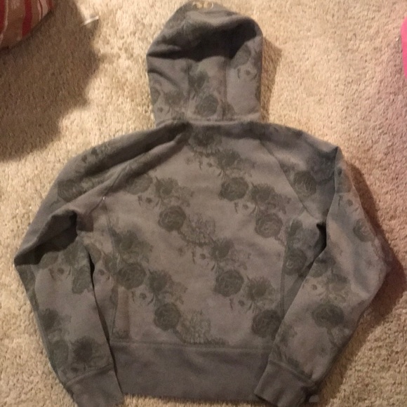 Lululemon Scuba Jacket - Picture 2 of 3